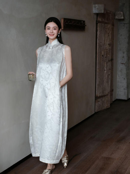 盛唐牡丹盛奢系列 | 闲云野鹤丝毛手绣连衣裙 商品图6