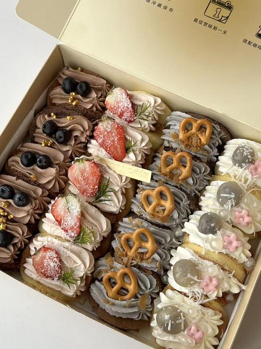 四拼煎蛋卷（莓果巧克力|一篮糖福禄|芝麻驾到|椰香马蹄） 商品图3