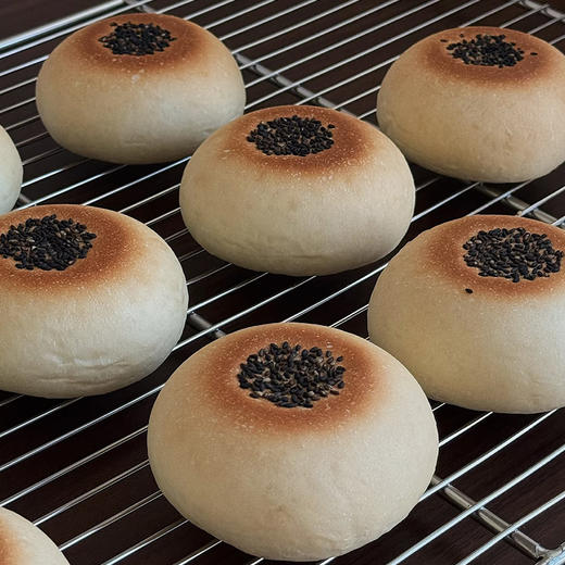 【面包系列】日式红豆包 | 现炒绵软蜜豆+松软面包，香甜不腻，老人小孩都喜欢 商品图3