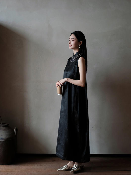 盛唐牡丹盛奢系列 | 真丝香云纱手绣女连衣裙 商品图6