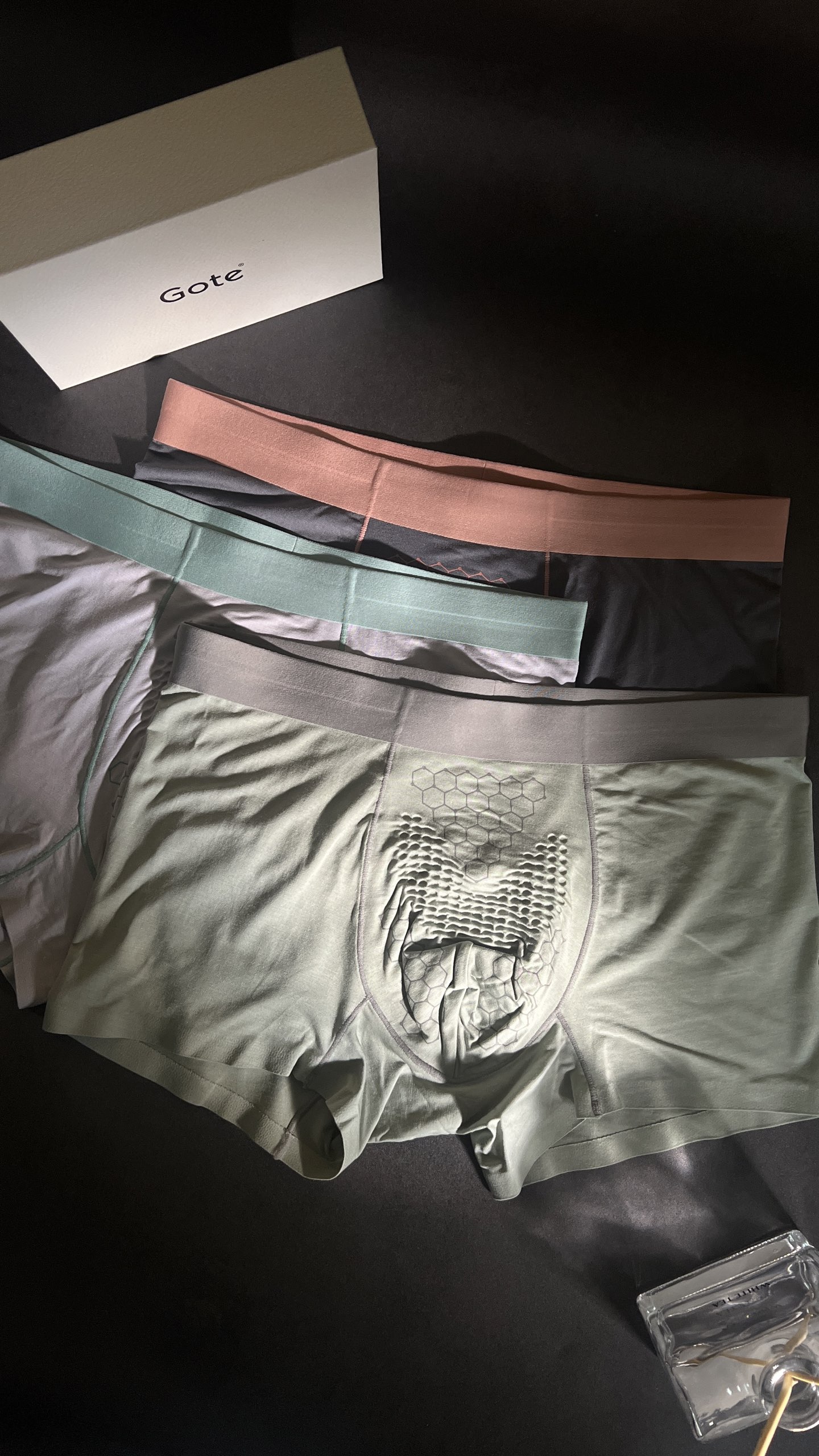 男人的高级感， 藏在Gote这条莫代尔内裤里  云绒触感