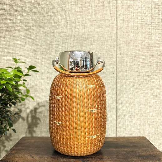 手提精编保温杯 商品图0