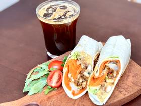 烤鸡肉卷 +美式chicken wrap+americano