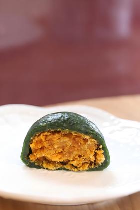 【季节好食】咸蛋黄肉松青团（13点陆续出）