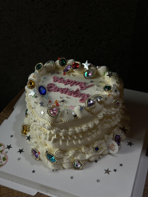 爱心水晶宝石蛋糕【注意！钻石、五角星片不可食用】（钻石颜色形状随机、包含原图蜡烛） 商品图2