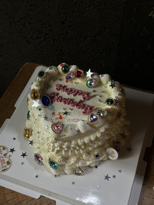 爱心水晶宝石蛋糕【注意！钻石、五角星片不可食用】（钻石颜色形状随机、包含原图蜡烛） 商品图1