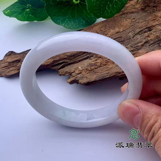 派瑞翡翠 翡翠手镯 糯种 浅绿 商品图1