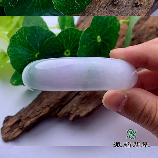 派瑞翡翠 翡翠手镯 糯种 浅绿 商品图2