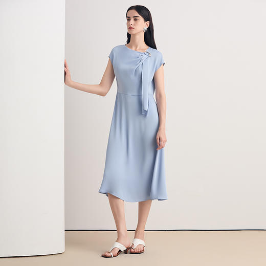 EITIE爱特爱垂坠有质感气质收腰通勤连衣裙2026夏季新款8607323 商品图1