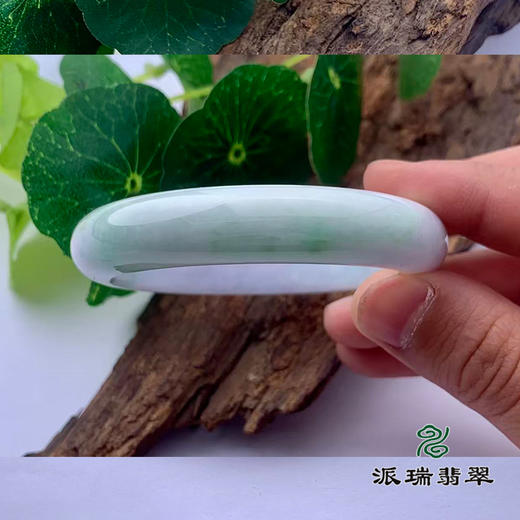 派瑞翡翠 翡翠手镯 糯种 浅绿 商品图2