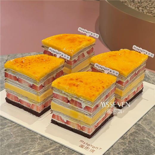 草莓焦糖烤布蕾千层切块 商品图0