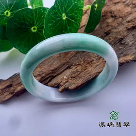 派瑞翡翠 翡翠手镯 糯种 浅绿