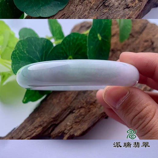 派瑞翡翠 翡翠手镯 糯种 浅绿 商品图2