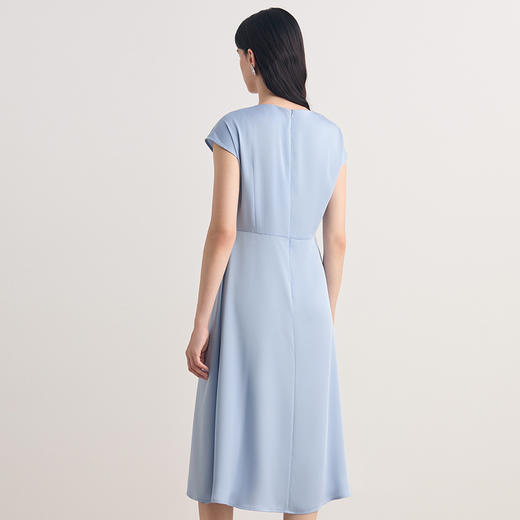 EITIE爱特爱垂坠有质感气质收腰通勤连衣裙2026夏季新款8607323 商品图4