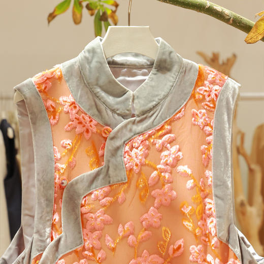 【线上专属】新中式马甲（24804213-朱颜酡-高定款） 商品图1