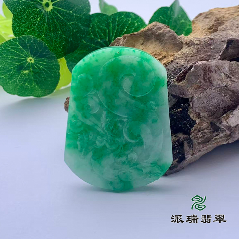 派瑞翡翠 翡翠挂件 糯种 飘翠