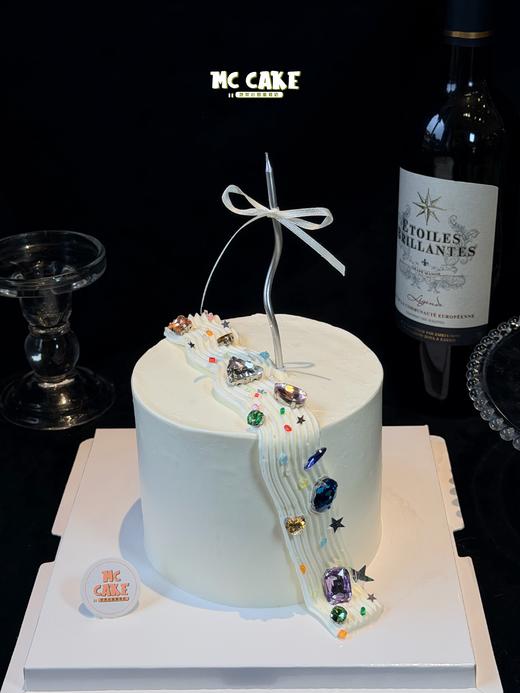 宝石装饰蛋糕【宝石、星星不可食用】包含蜡烛 商品图0