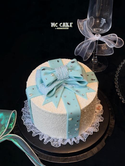 梦幻宝石蝴蝶兰蛋糕【银色钻石、爱心不可食用 仿真花】 商品图0