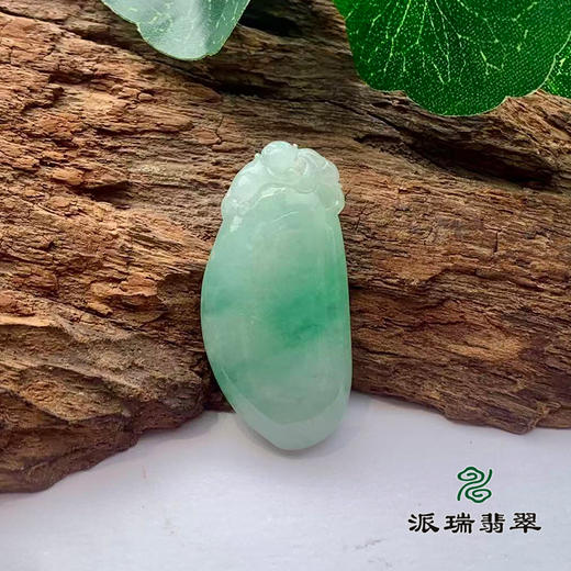 派瑞翡翠 翡翠挂件 糯种 飘花 商品图0