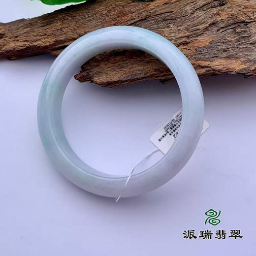 派瑞翡翠 翡翠手镯 糯种 浅绿 商品图1