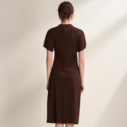 EITIE爱特爱气质立领修身弹力极简莫代尔落肩连衣裙2026夏季新款B2607226 商品图5