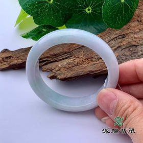 派瑞翡翠 翡翠手镯 糯种 浅绿