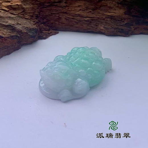 派瑞翡翠 翡翠挂件 糯冰 飘花 商品图1