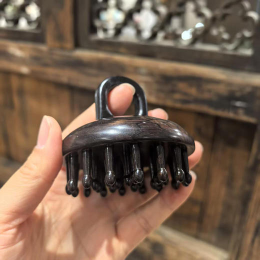 紫光檀银丝圆形按摩梳 商品图1
