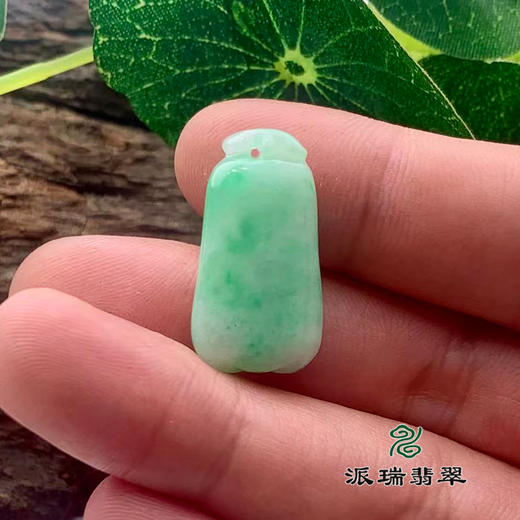 派瑞翡翠 翡翠挂件 糯种 绿色 商品图1