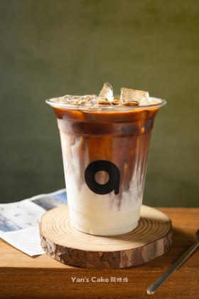 柚香龙井轻芝士拿铁