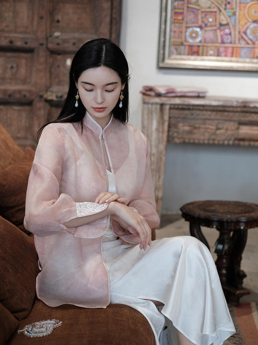 盛唐牡丹盛奢系列 | 淡粉色炒色真丝绡手推绣上衣 商品图9