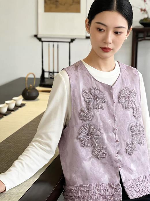 重工手工钉珠【自营】嫣紫花朵工艺提花新中式马甲上衣-喜出 商品图0