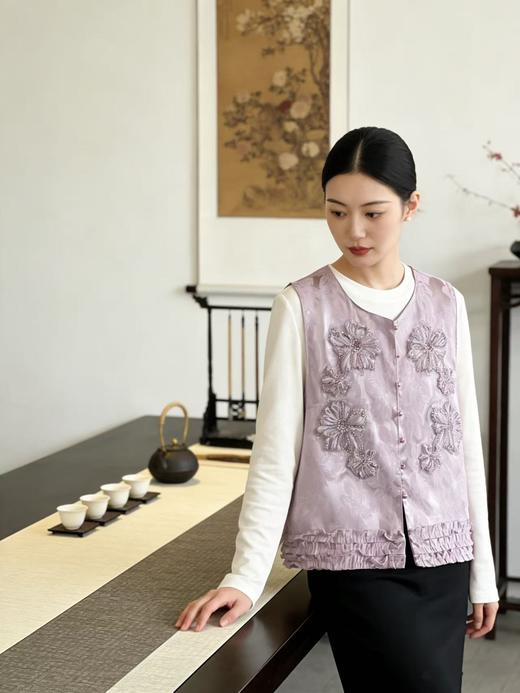 重工手工钉珠【自营】嫣紫花朵工艺提花新中式马甲上衣-喜出 商品图1