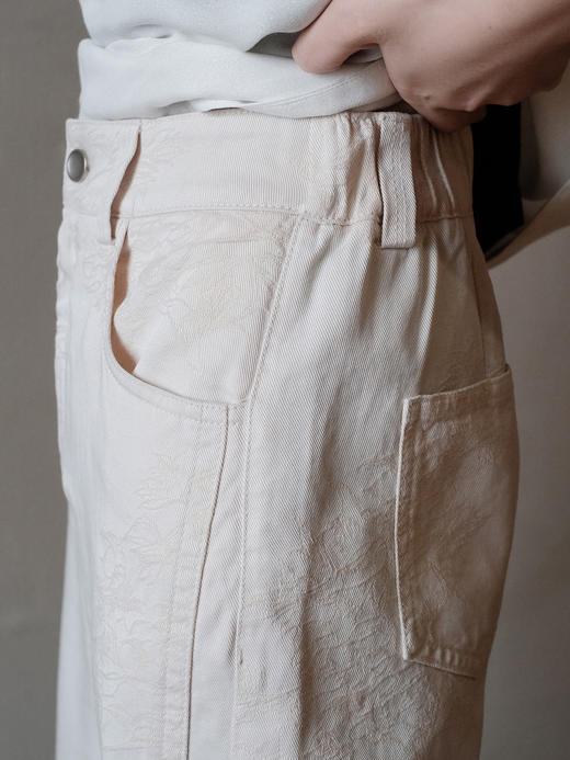 盛唐婧 | 白色休闲百搭直筒牛仔裤[特价品] 商品图3