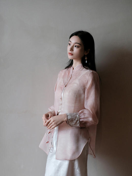 盛唐牡丹盛奢系列 | 淡粉色炒色真丝绡手推绣上衣 商品图8