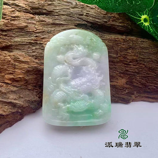 派瑞翡翠 翡翠挂件 糯种 春彩 商品图0