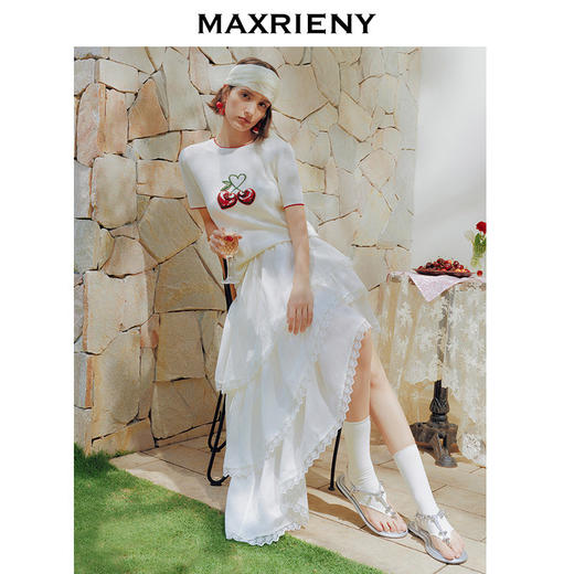 玛克门店发货：MAXRIENY甜美风樱桃钉珠绣花短袖毛衫收腰系带上衣(货号:MC86SW267) 商品图1