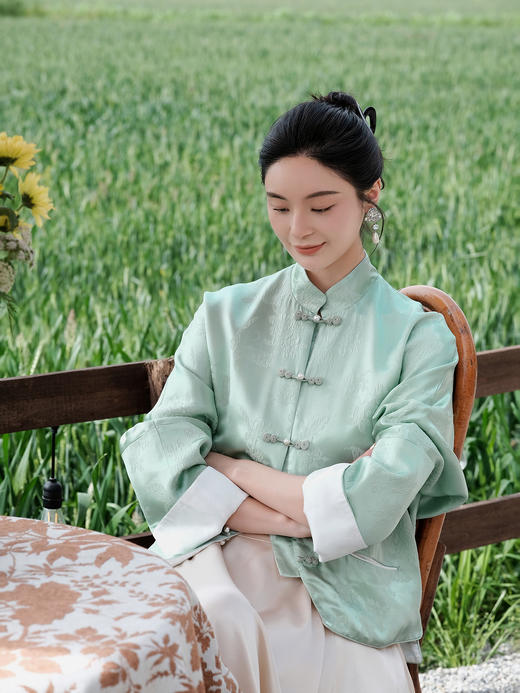 盛唐牡丹 |艾绿蝶恋花冠乐绉双面穿外套 商品图0