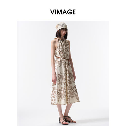 VIMAGE纬漫纪挂脖露肩显瘦度假风休闲印花无袖连衣裙2026夏季新款V2507211 商品图2