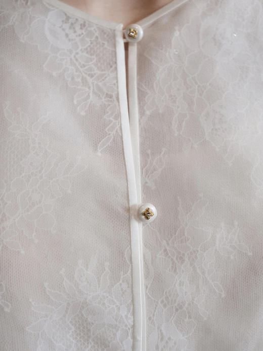 盛唐牡丹大师系列-卢梅红 | 月白色真丝手绣外套(盛唐牡丹与非遗传承人卢梅红联名系列) 商品图3