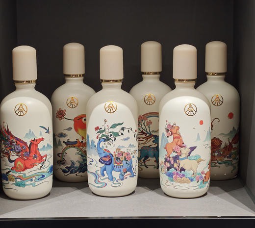 52度五粮液纳福（六瓶套酒）500ml*6 套装礼盒 商品图4