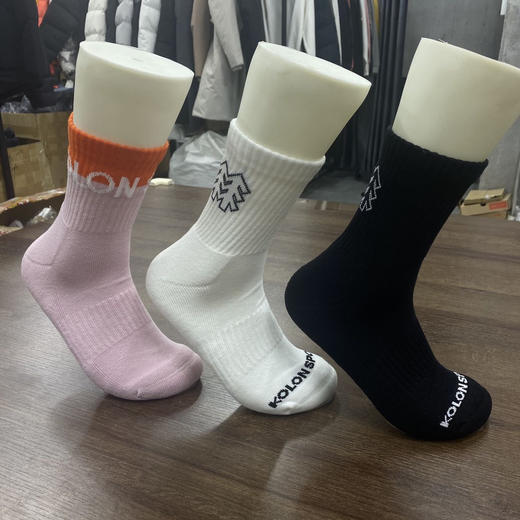 现货 两双包邮 一共三百多双，KL可隆小树袜子..喜欢穿毛圈底袜的一穿就知道，太舒服了.... 商品图2
