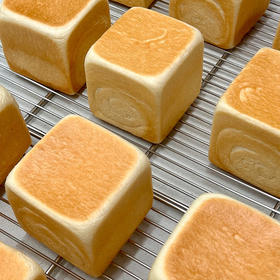 【面包系列】日式生吐司 | 经典原味，还原小麦本真的香甜