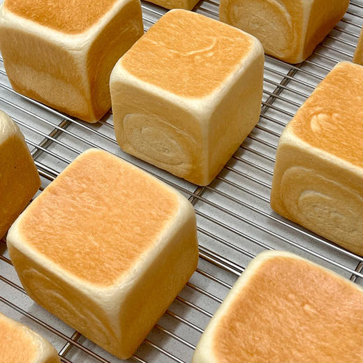 【面包系列】日式生吐司 | 经典原味，还原小麦本真的香甜 商品图0