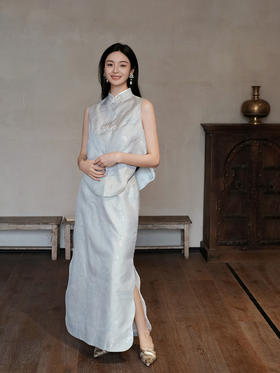 盛唐牡丹 | 兰花纹真丝异色罗马甲