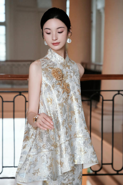 廷前观棠 | 金阙谣上衣 商品图2