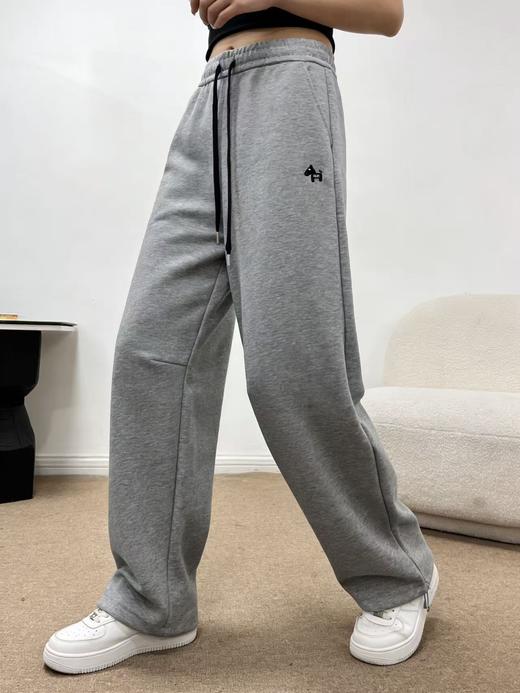 418良粉节|2026 活动爆款 小马刺绣【自营】2601两穿可收口松紧腰弯刀裤休闲裤-喜出 商品图4