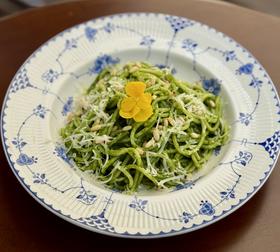莳萝青酱烤鸡肉宽面Chicken&dill pesto fettuccine