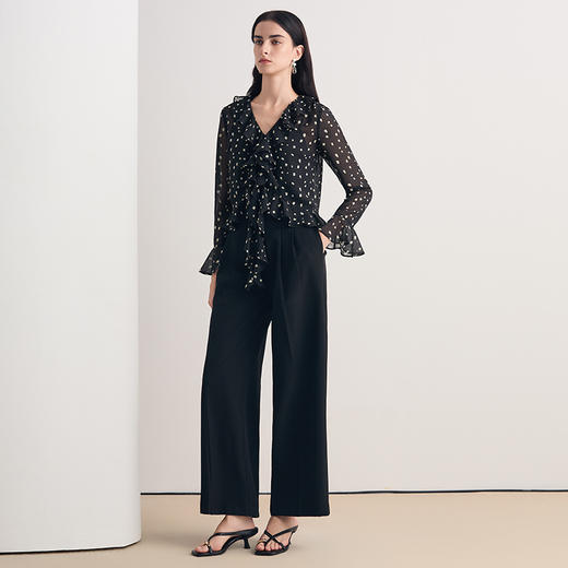 EITIE爱特爱气质V领显瘦通勤法式波点上衣2026夏季新款8609303 商品图1