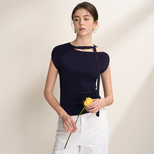 EITIE爱特爱优雅飘带领设计修身褶皱包肩短袖针织衫2026夏季新款B2601202 商品图5